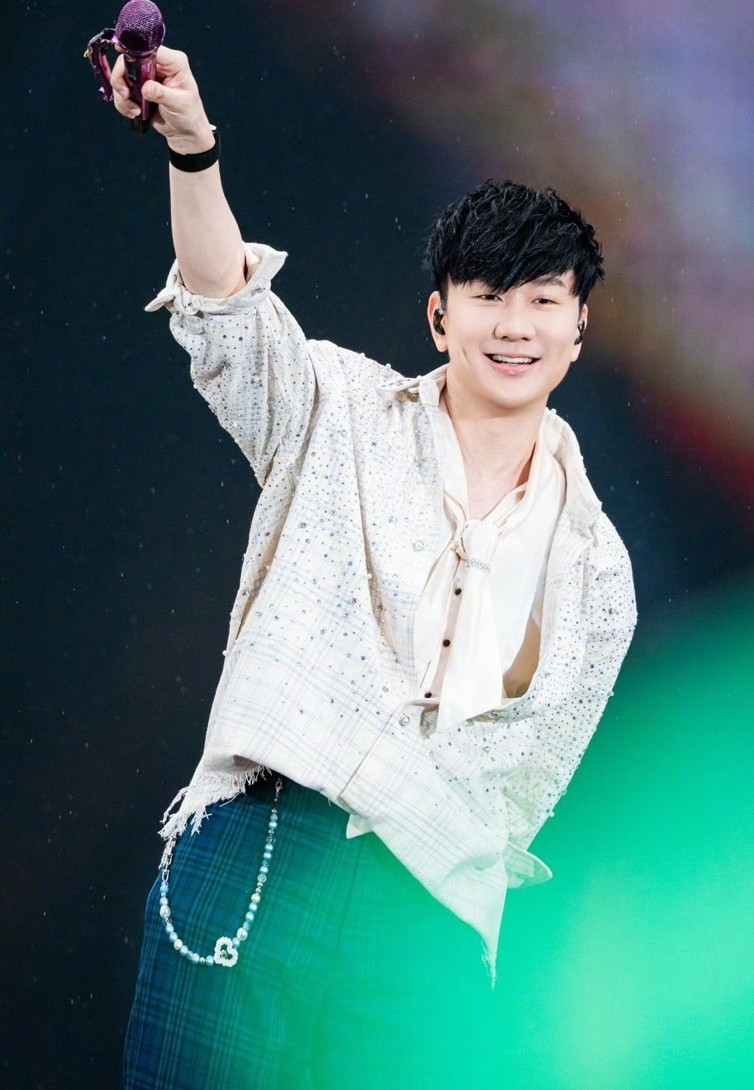 盼了又盼，等了又等，期待林俊杰这首新歌好久好久了，激动得快要藏不住啦！坐等新歌上