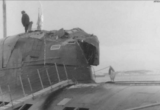 1992年，苏联刚解体50天，美军一艘核潜艇就悄悄来到了俄罗斯北方舰队的母港附近