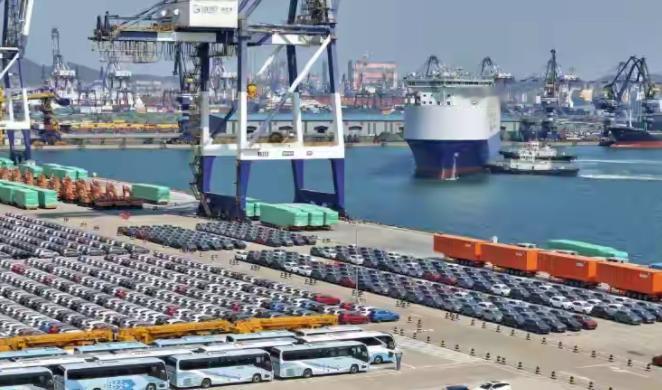 如今三大战场同时开打，中国一个举动，却是让西方悟了一个道理：欧洲能乱，中东能乱，