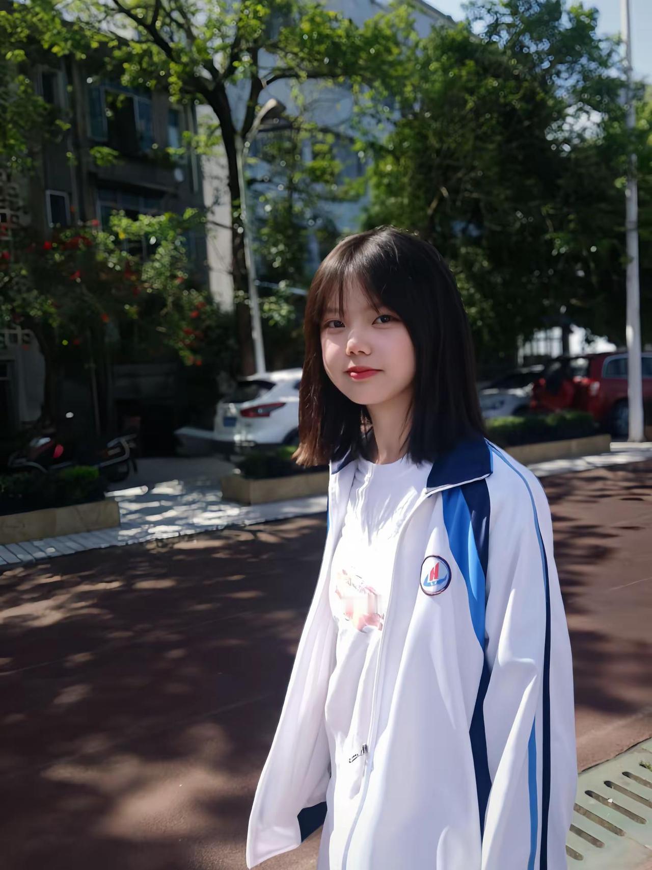 你那年到底喷的什么香水