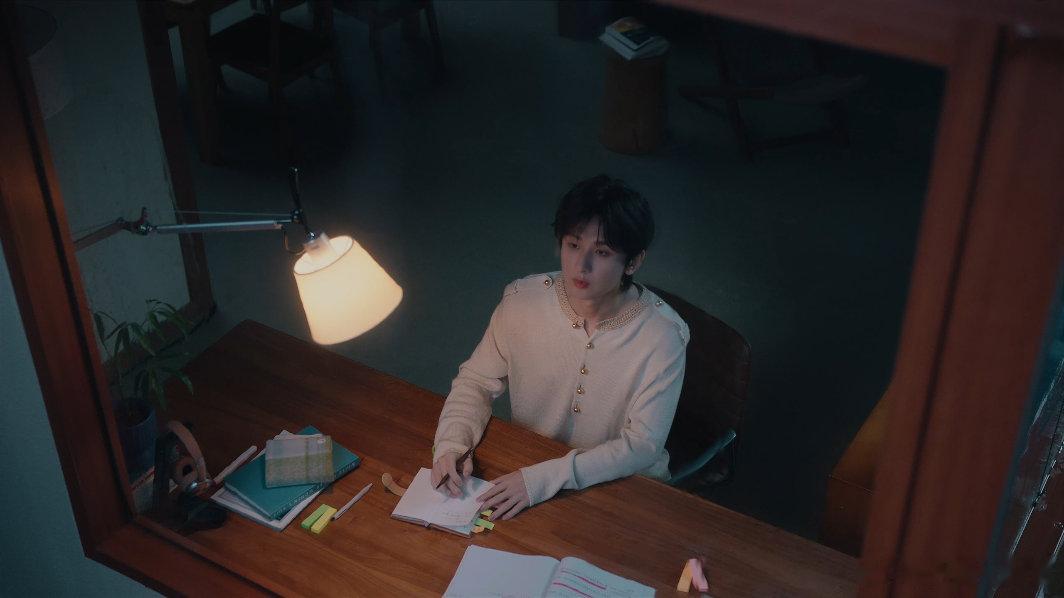 被成毅治愈到了 终于等到充满生活气息的短片！没有刻意的镜头塑造，只有自然舒展的状