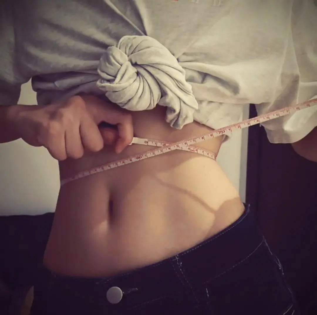 “谁再消遣我的感情试试 我Tm祖坟都给你刨了”