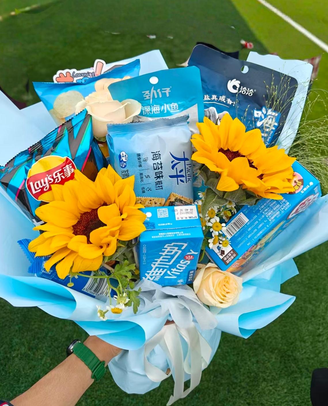 发现好多网友真的很聪明～
发作品前先让豆包帮忙过滤一遍，审核通过再发布，安全感直