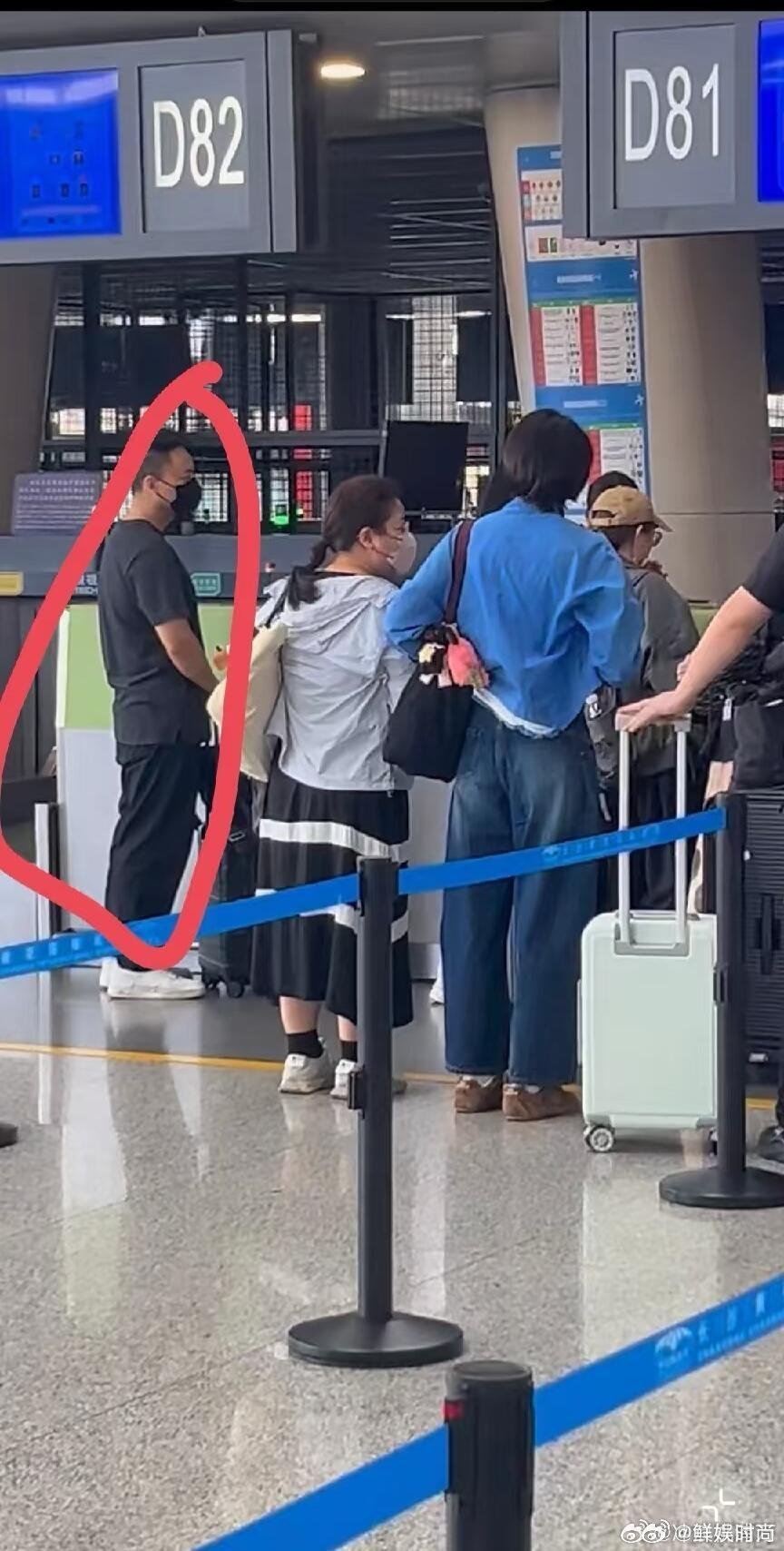 曾沛慈和老公一起回台湾温柔藏在一举一动里，曾沛慈老公前来接机返程台湾，主动和姐姐