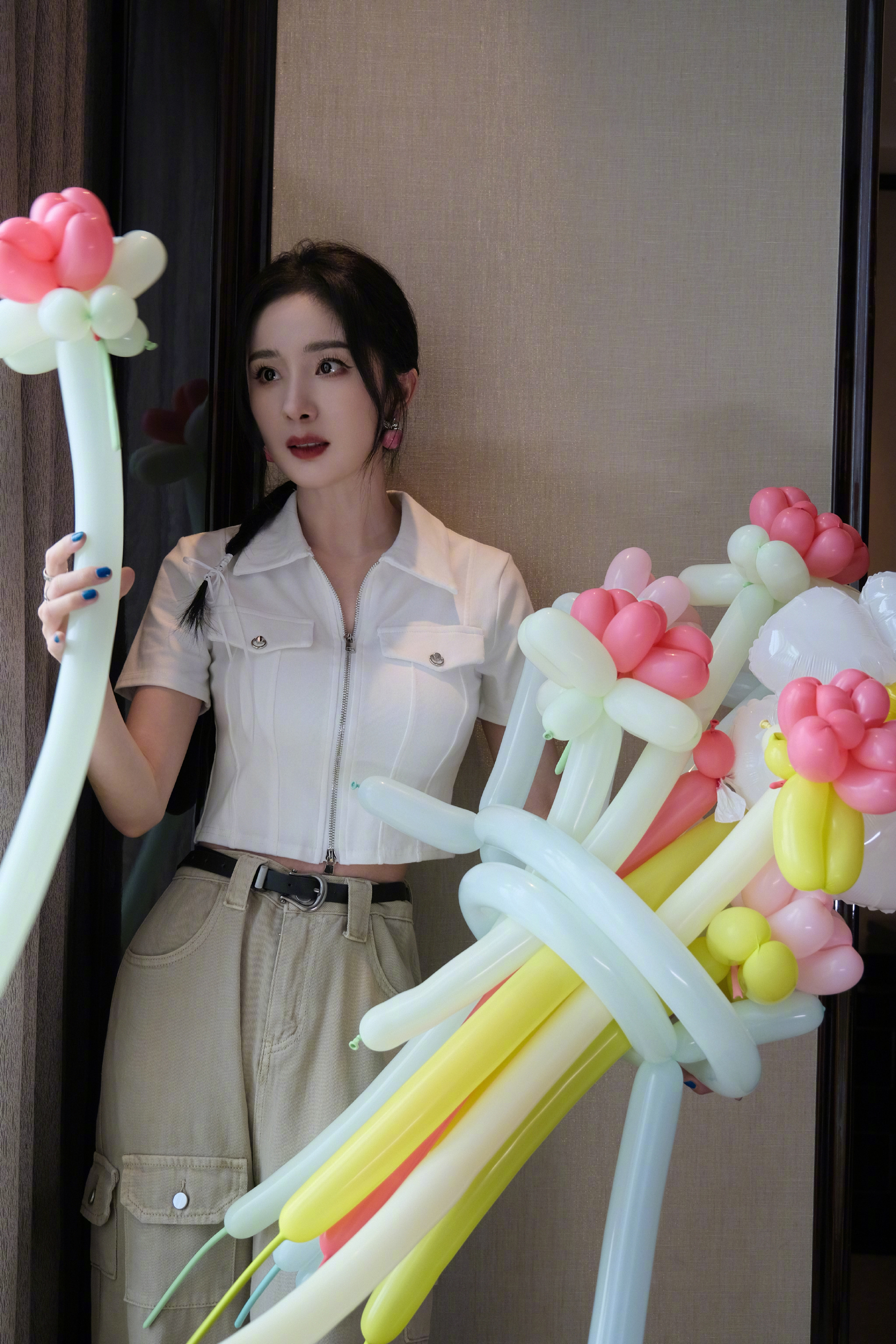 杨幂 ym杨幂生万物 ym 杨幂宁绣绣我喜欢你就自然喜欢你的全部