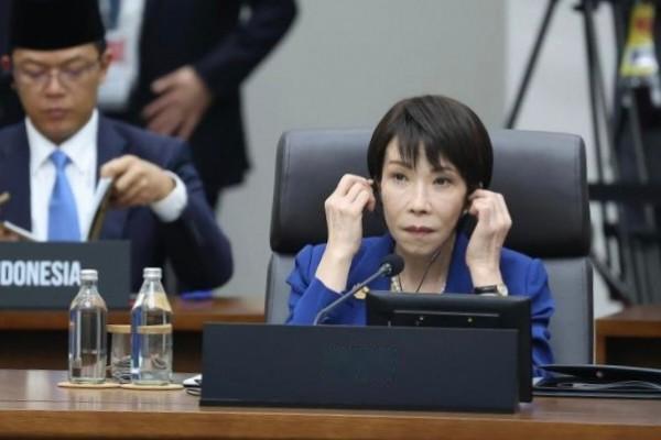 中方反制开始，高市支持率不降反升，近半数民众赞成武力介入台海？日本国内的人民竟然