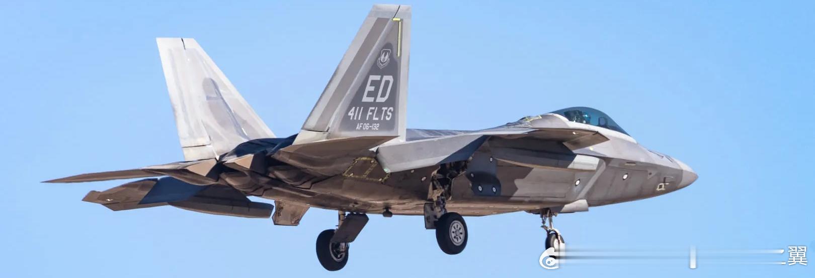 烽火问鼎计划 关于F-22新型IRST吊舱的推测。吊舱可能分为两种，一种是IRS