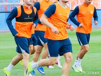 中超山东泰山客场对阵云南首发出炉，微调防线，瓦科克雷桑泽卡冲锋网页链接