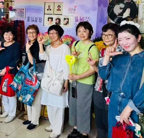 【On.cc】張國榮70歲誕辰︱各地過千「哥」迷悼念　無人機「砌」哥哥肖像今日（