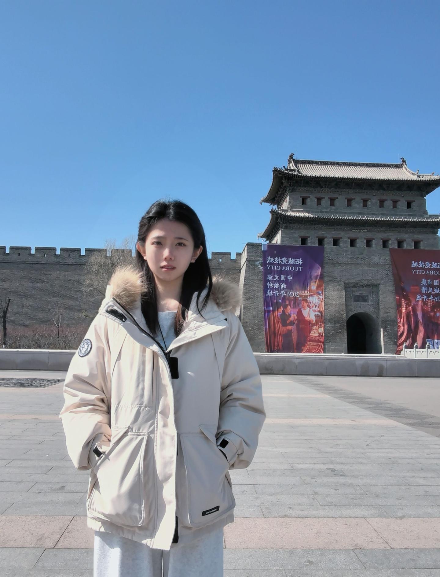 气寒西北何人剑  声满东南几处箫