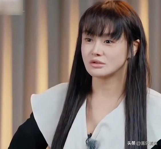 冉莹颖，引发热议！
 
7月18日，冉莹颖又冲上了热搜，原因是她在综艺《姐姐当家