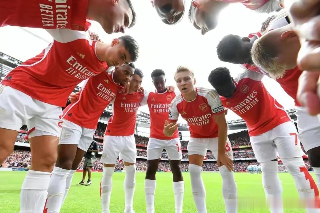 1-0，枪手小胜！让英超争冠又乱了，排名前5的5支球队之间的分差只有2分，几大对