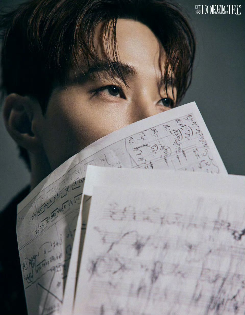 想问刘宪华，你的睫毛不挡眼睛吗😱每一张照片，睫毛都好抢镜啊😍 