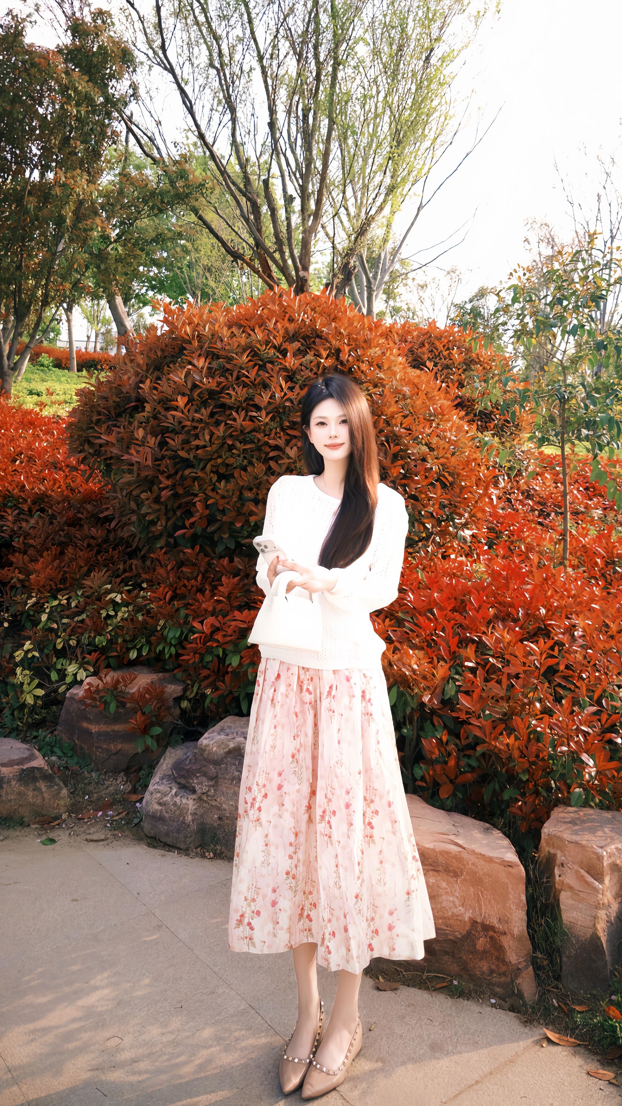 人间琴悠扬 姑娘把谁记心上