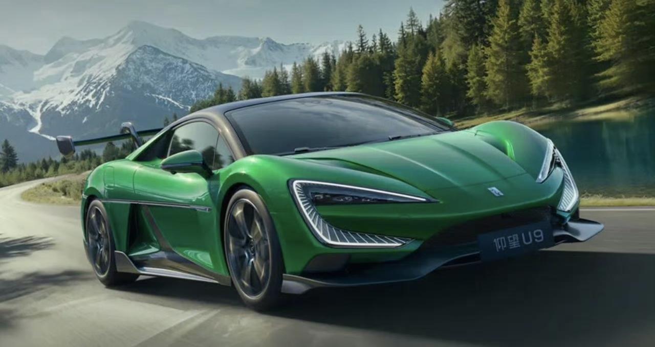 仰望U9出了极境森林专属纪念色，外观涂装选配价要5万，这价格真不便宜。这颜色灵感