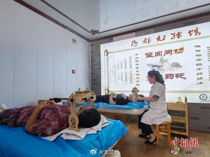 在甘肃药博会体验智能中医诊疗【当传统中医邂逅数字新科技  在甘肃药博会开启中医新