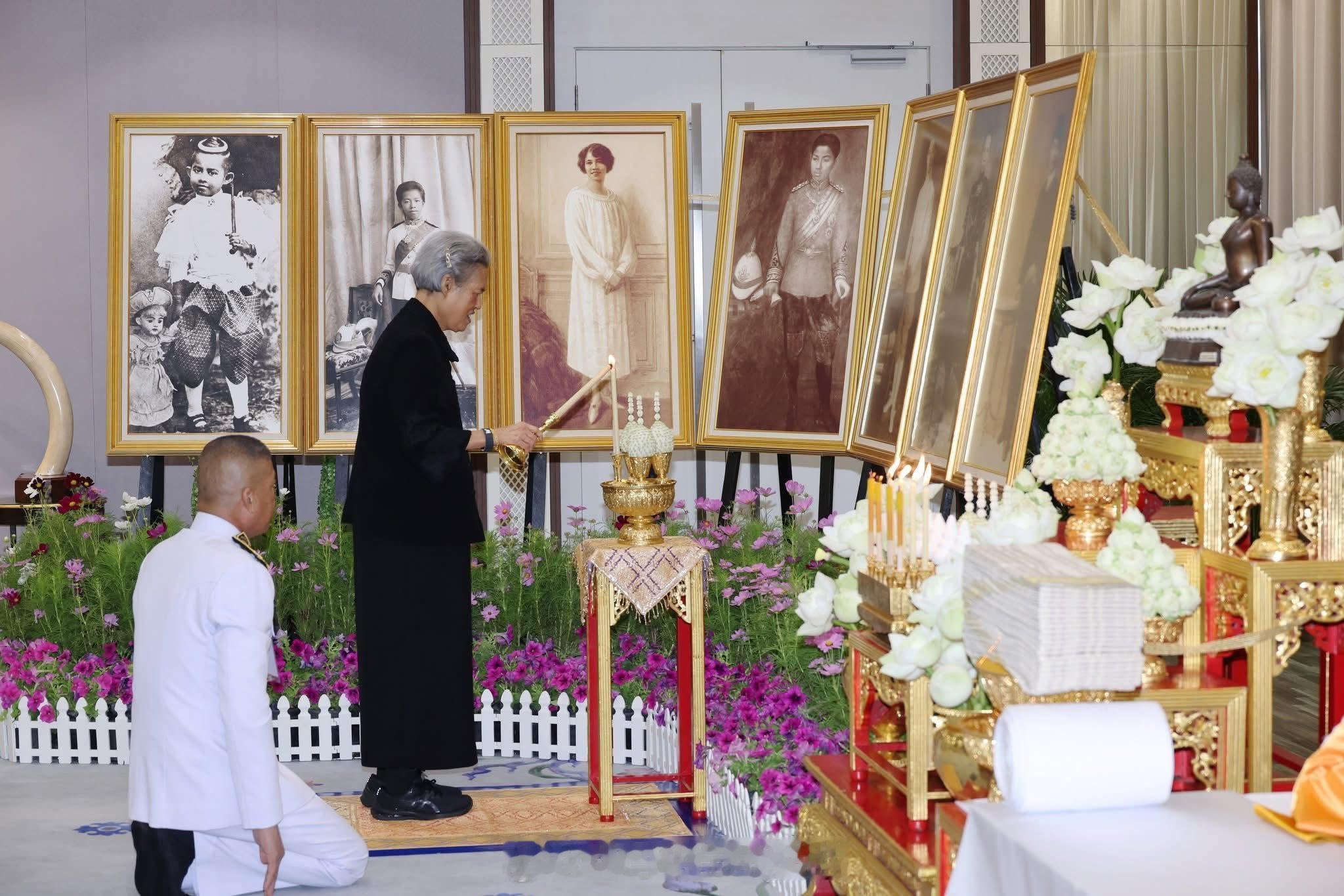 王室王室泰国王室诗丽吉亚 2025年12月17日，大婶带着诗丽吉亚祭祀沙旺瓦塔娜