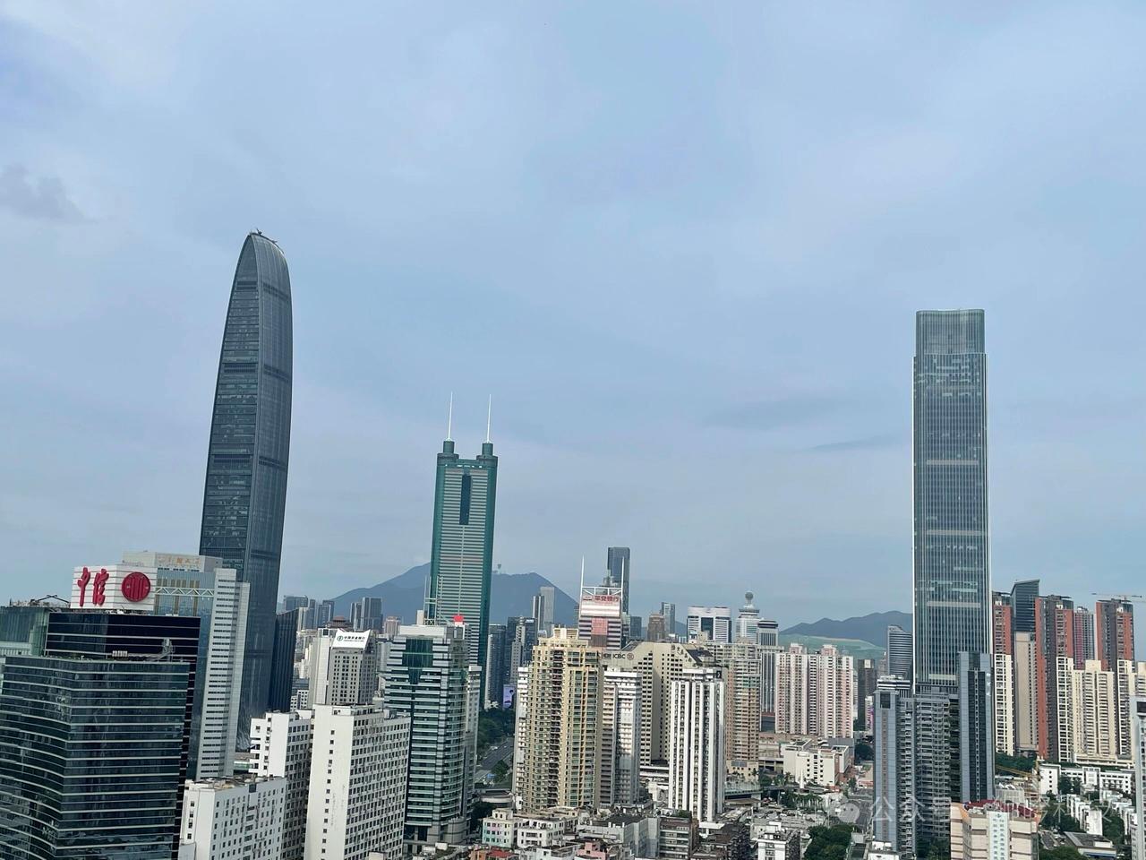 发现没？外国人开始大量涌入深圳！笔者从边检部门了解到如下信息：
截止2026年1