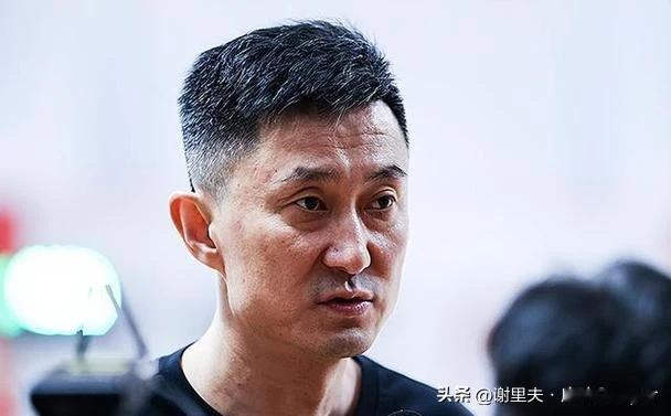 浪费机会的人，会被惩罚的！杜锋最近赛后发言真的一言难尽，整个就是冷笑话尴尬又败路