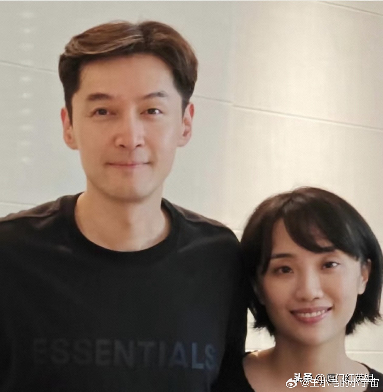 胡歌所谓的初恋单方面曝光信件被99％的骂她消费胡歌后她居然说曝光的目的不是为钱没