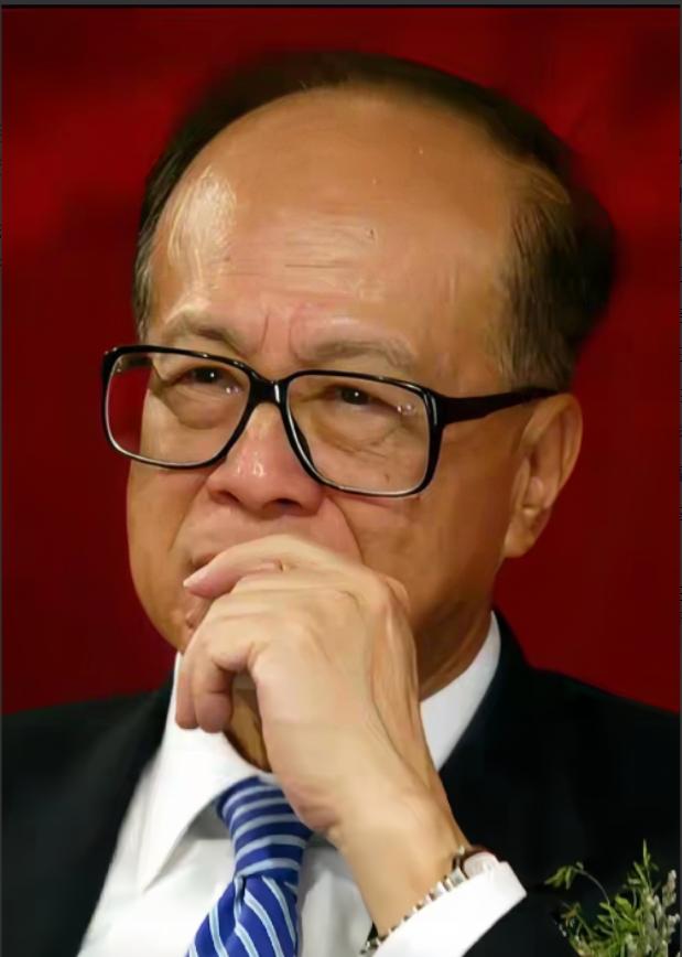 这两天李嘉诚心里应该不是滋味，全运会火炬在粤港澳大湾区传递，香港四大家族去了三家