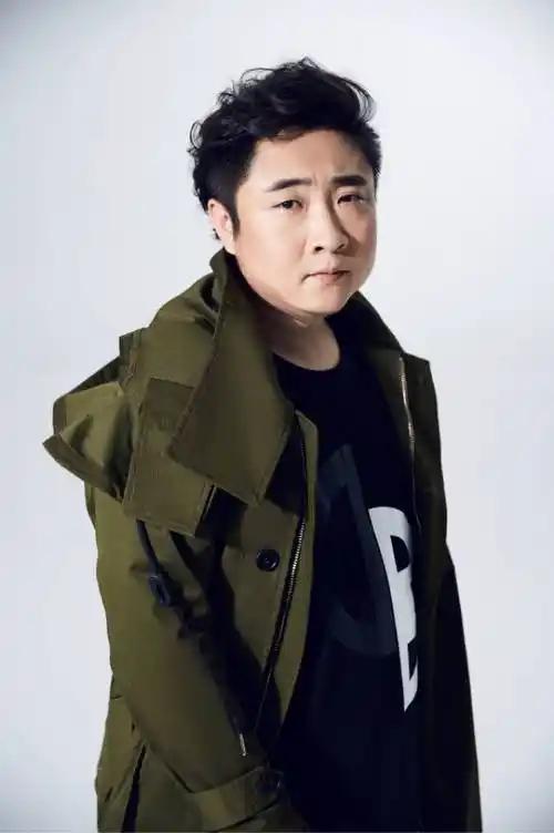 谁能想到，靠喜剧标签出圈的乔杉，能把小人物追梦故事演得又笑又燃？在他的作品里，《