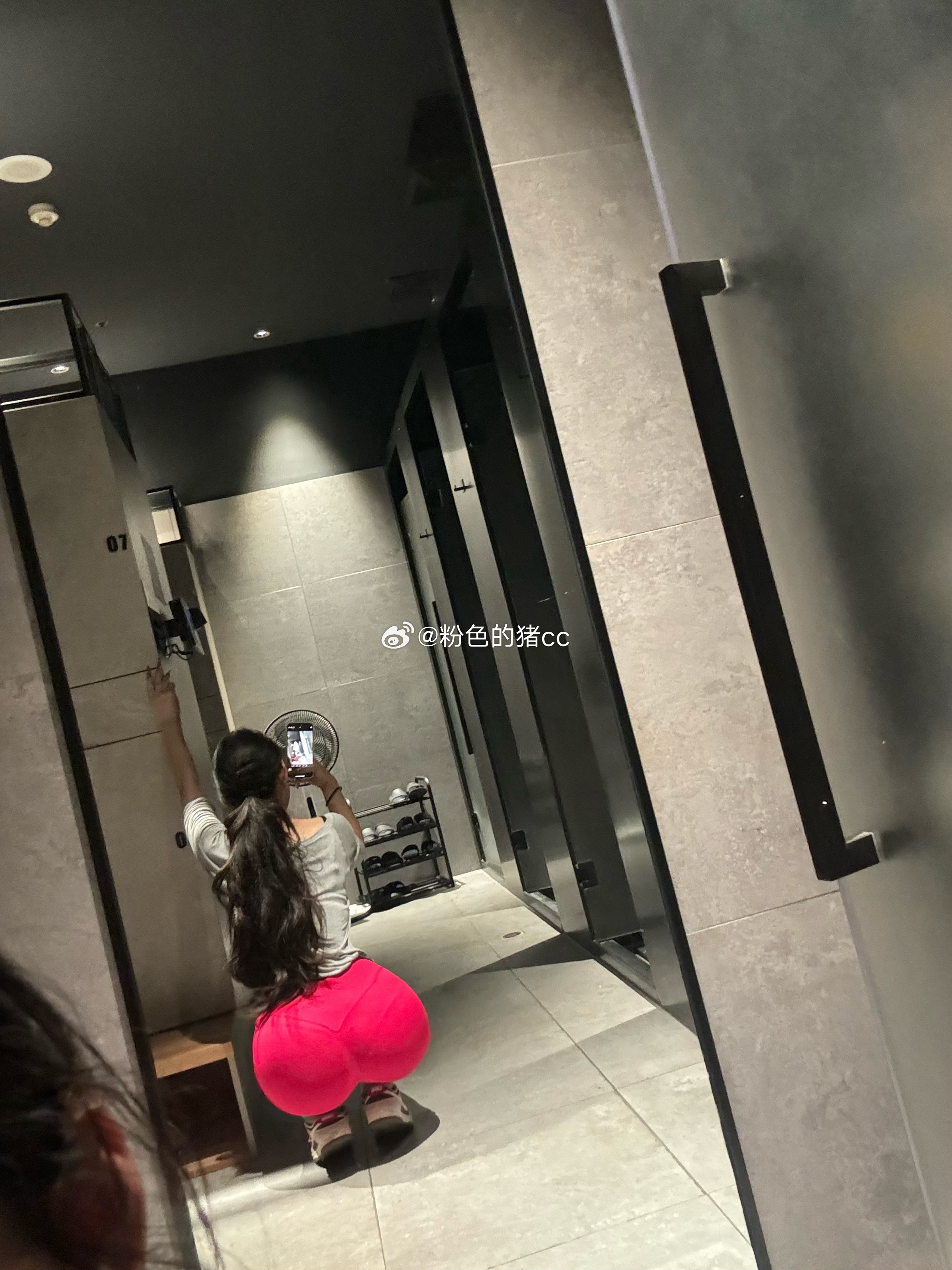 臀训，臀围95腿围52cm 