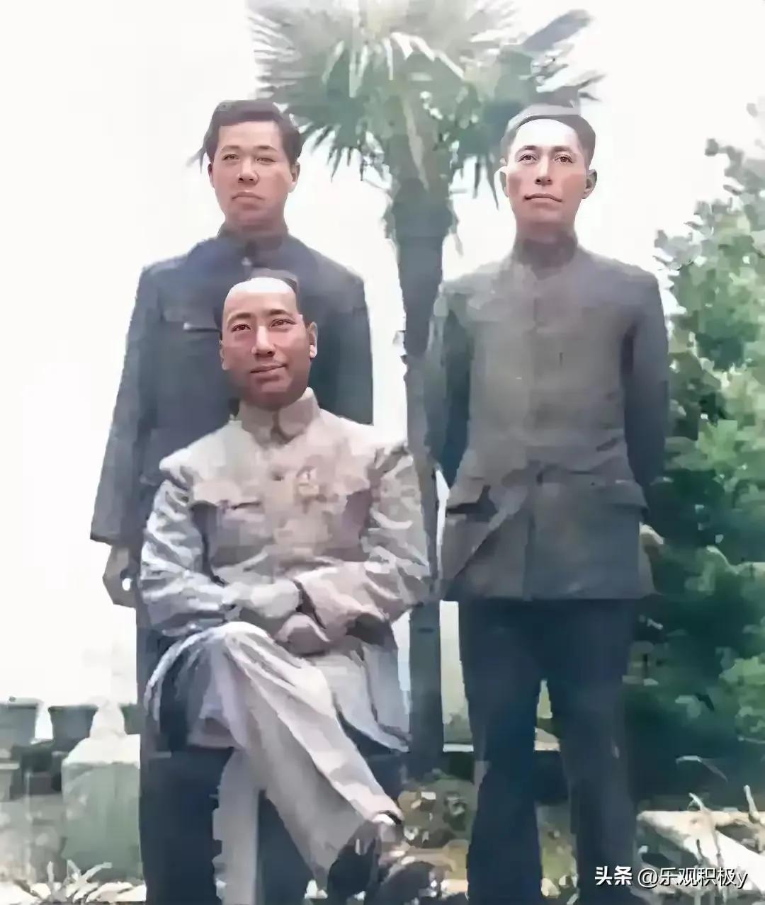 军统特务头子戴笠的一张真实照片，我怎么看也看不出他是蒋介石身边的红人，相貌平平，