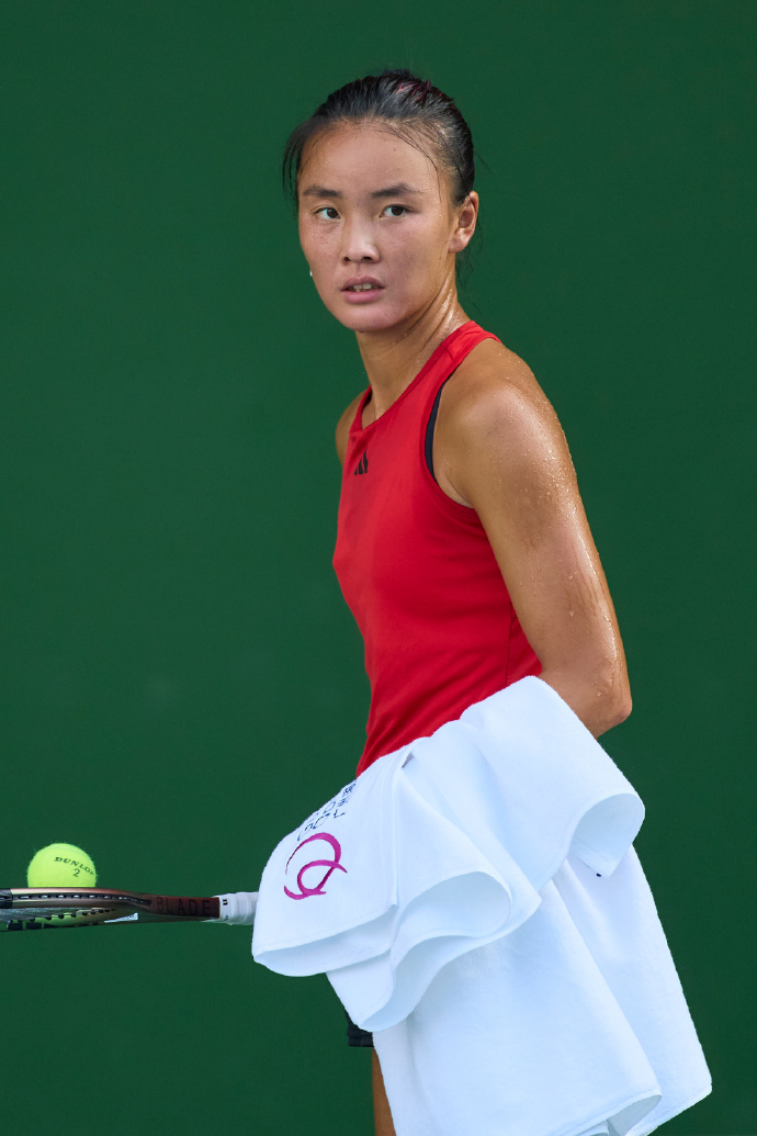 #袁悦2比1多尔莫# WTA克卢日纳波卡250赛第二轮，袁悦2-1多尔莫，逆转晋