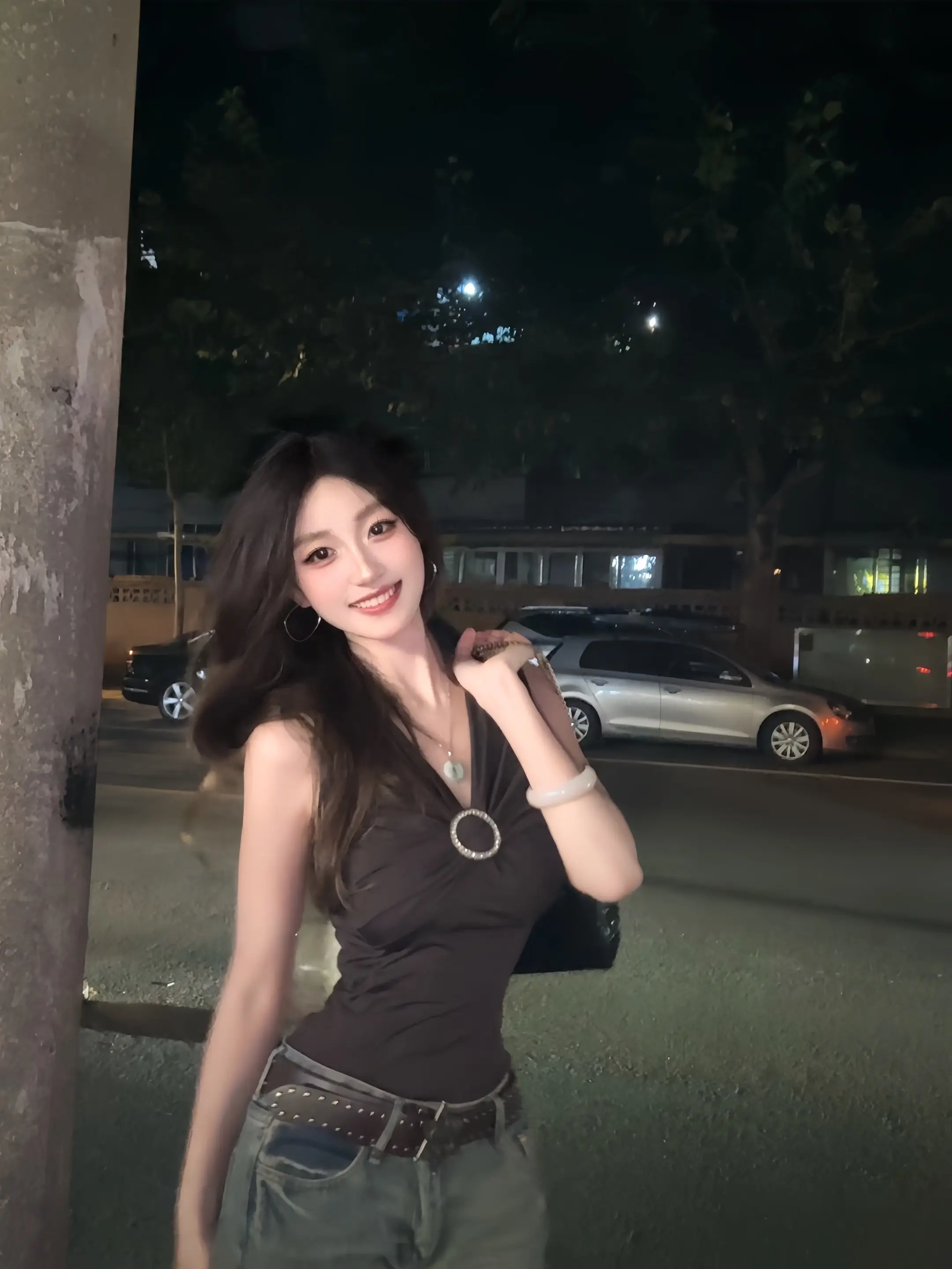 爱我就得忘记世界上所有女人 拍照姿势