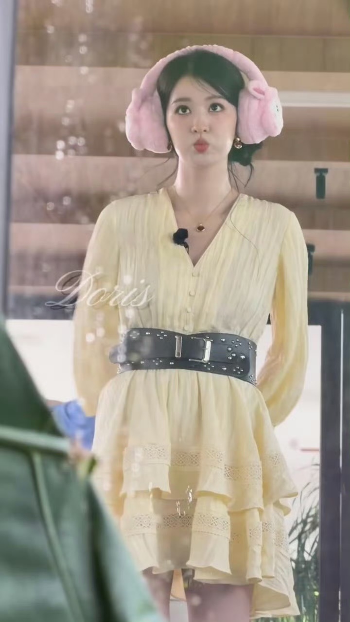 王楚然路透嘟嘴好萌，救命这里我的掌上明珠，你真的是公主没错了！ 