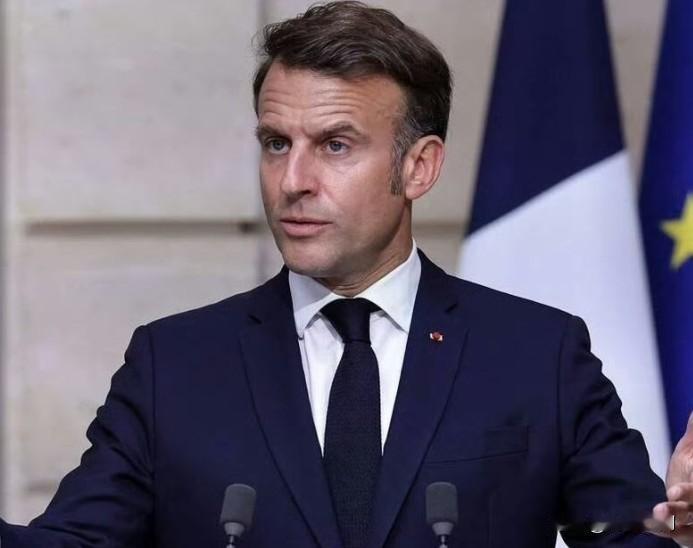法国总统马克龙近日表示，乌克兰战争对俄罗斯来说是“三重失败”——军事、经济和战略