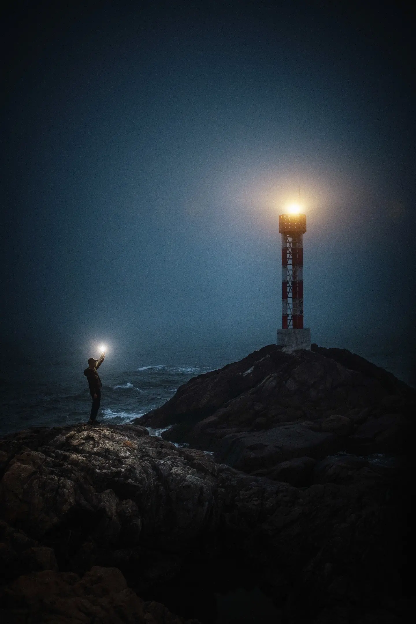 到底什么人才会喜欢夜晚看海呢？记录一下2025年第一次看蓝眼泪