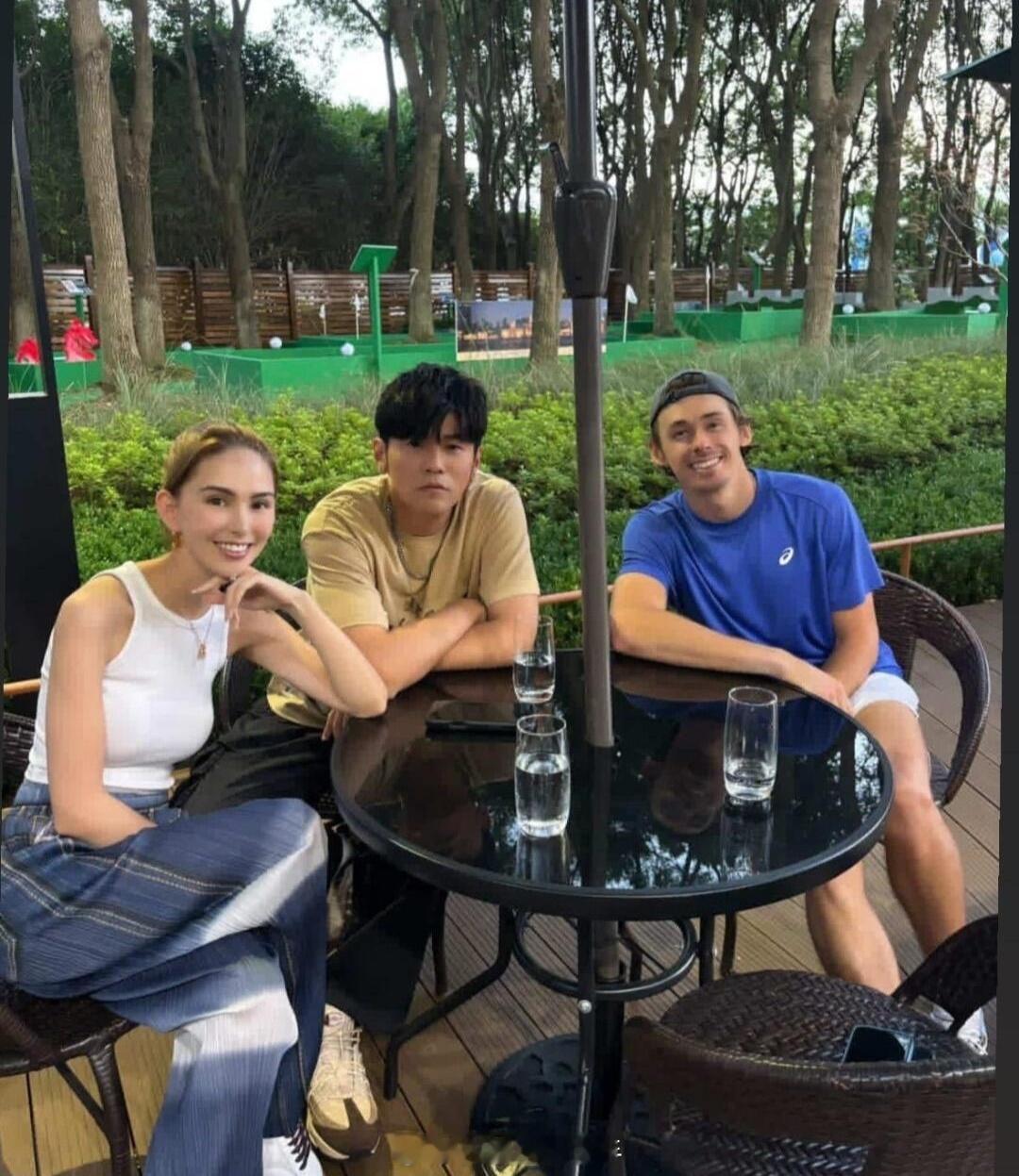 昆凌瘦好多32岁昆凌状态 瘦了显老 ​​​