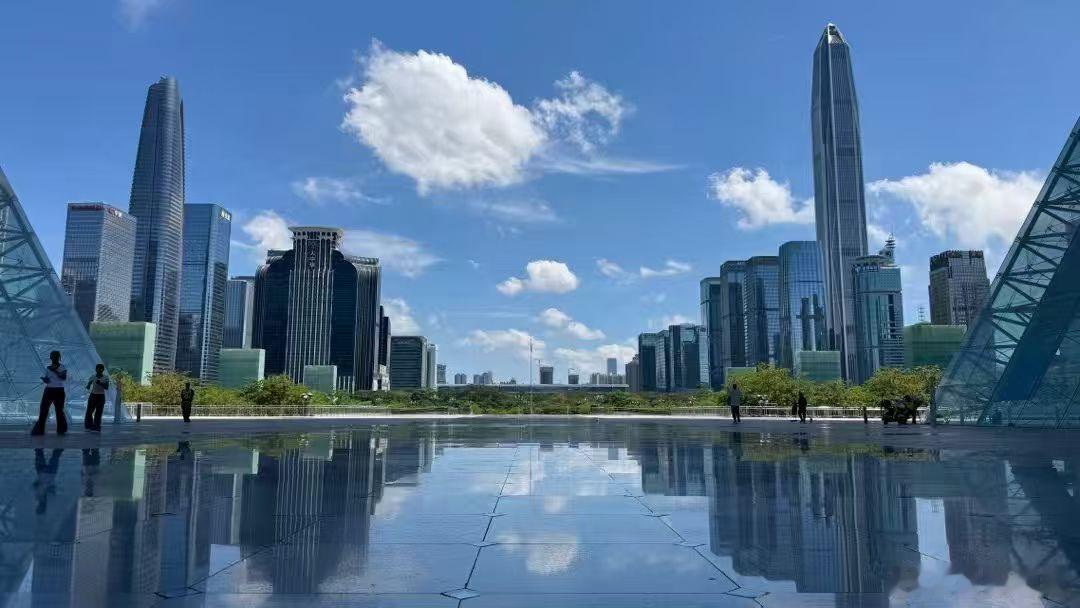 生活手记图一：神兽拍的深圳一角图二：老母亲拍的深圳一角 