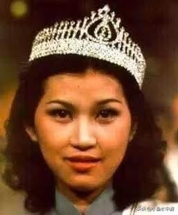 余绮霞（英语：Dorothy Yu Yee Ha，1957年10月13日—199