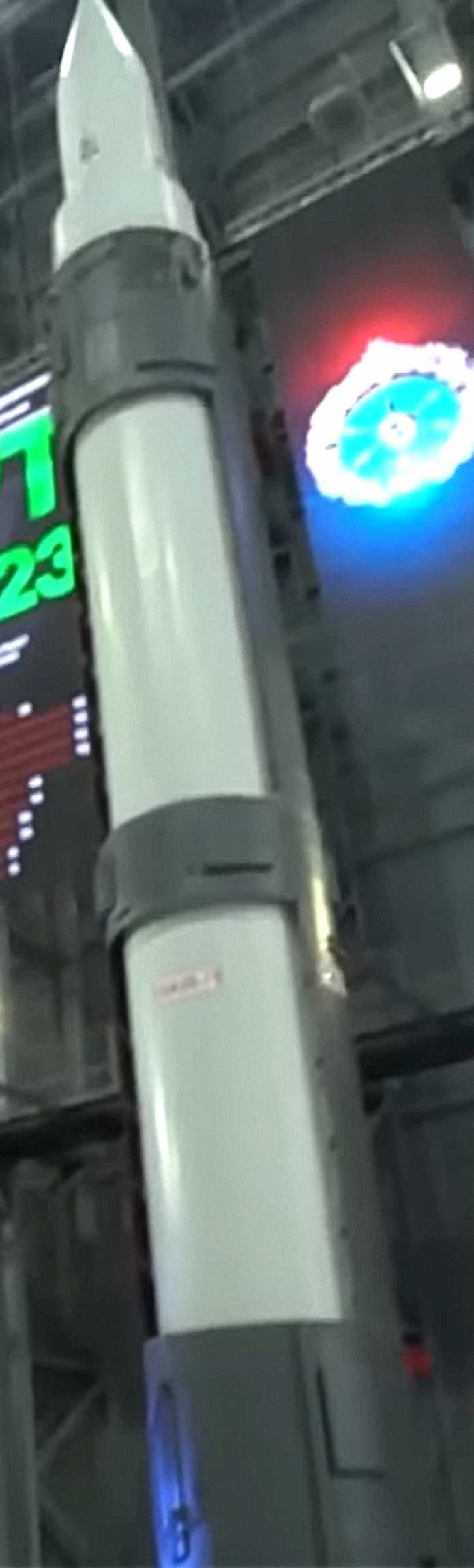 神秘的15A35液体弹道导弹全貌，是先锋高超音速武器的载具 ​​​