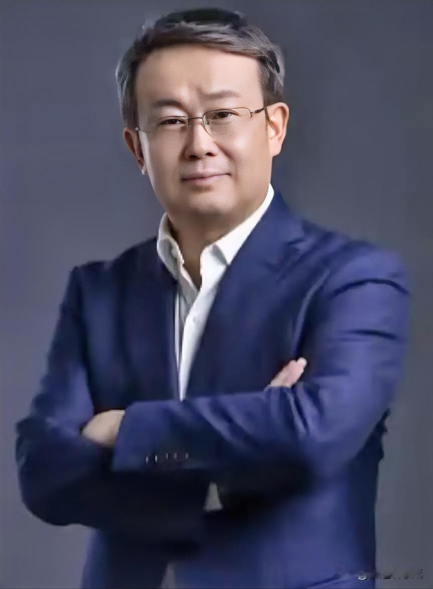 项立刚这次确实是把话说到位了，听着刺耳，但理儿是真硬。我就纳闷了，那些在国外待了