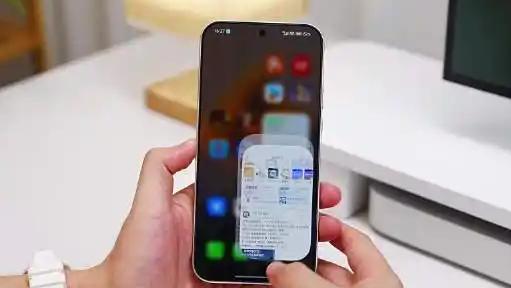 9月刚过，手机圈就迎来了一个让人猝不及防的“刺客”——集体涨价。原本打算趁着开学