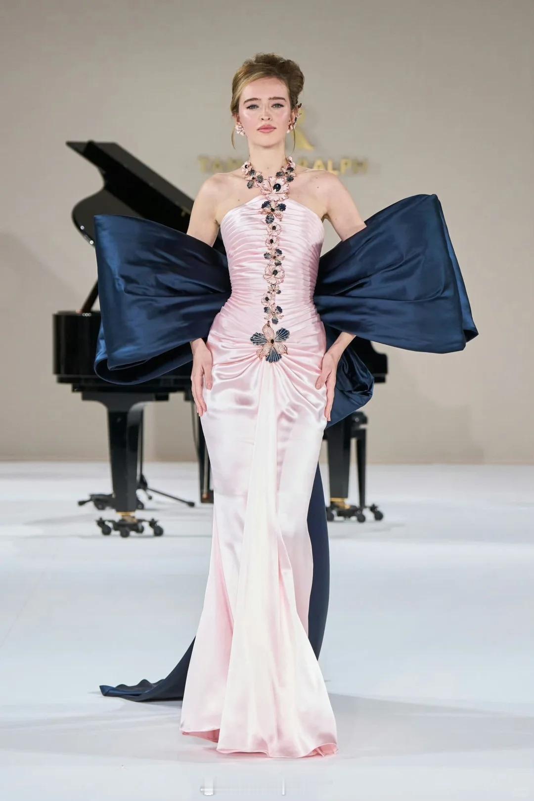 Tamara Ralph SS 2025 | 夜幕蝴蝶 