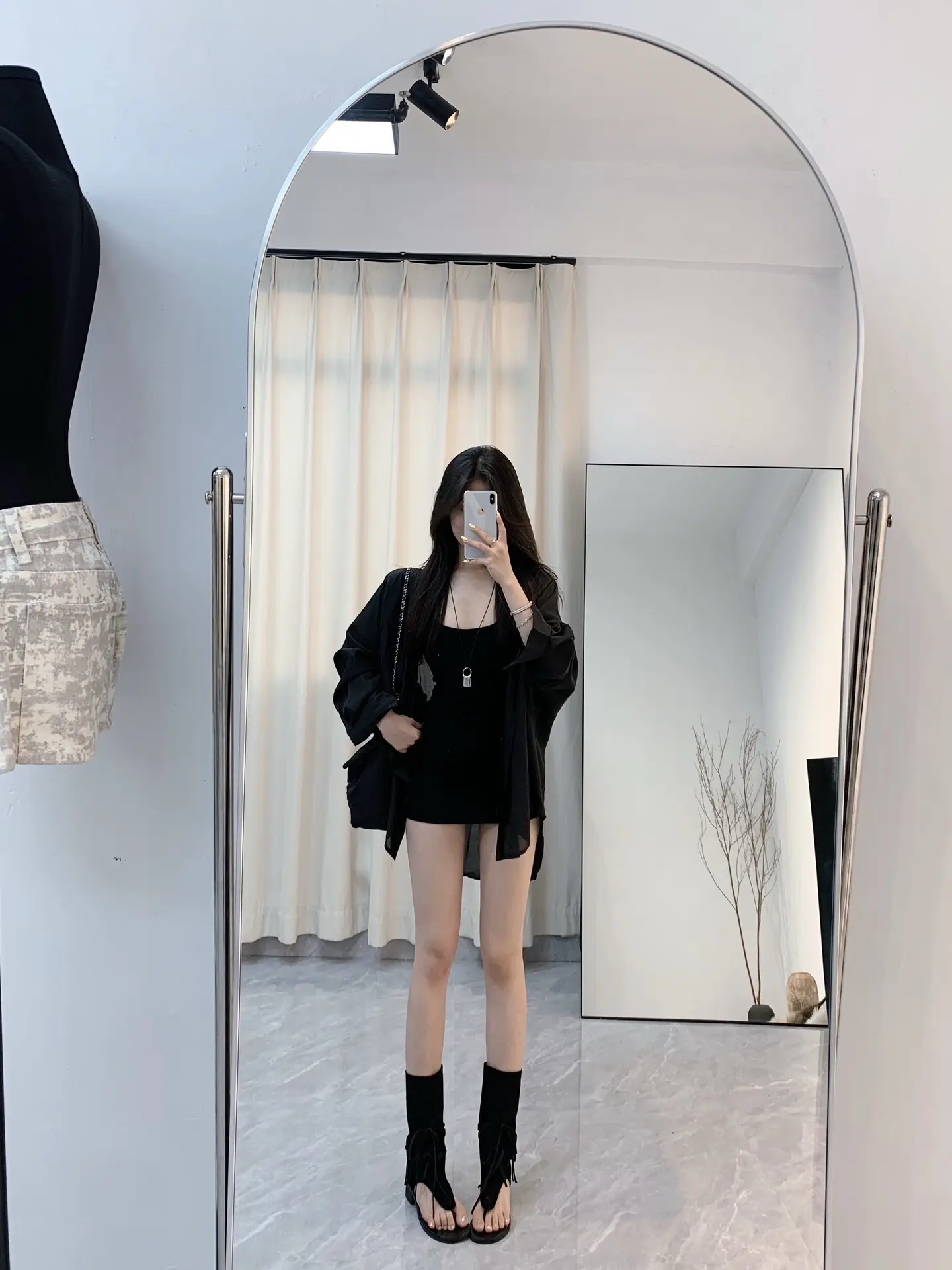 All black一下