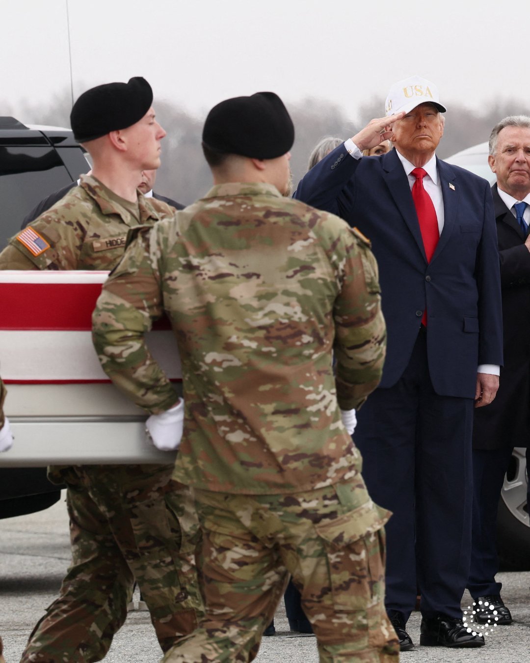 在科威特阵亡的六名美国陆军军人杰弗里·奥布莱恩少校、科迪·霍克上尉、一级准尉罗伯