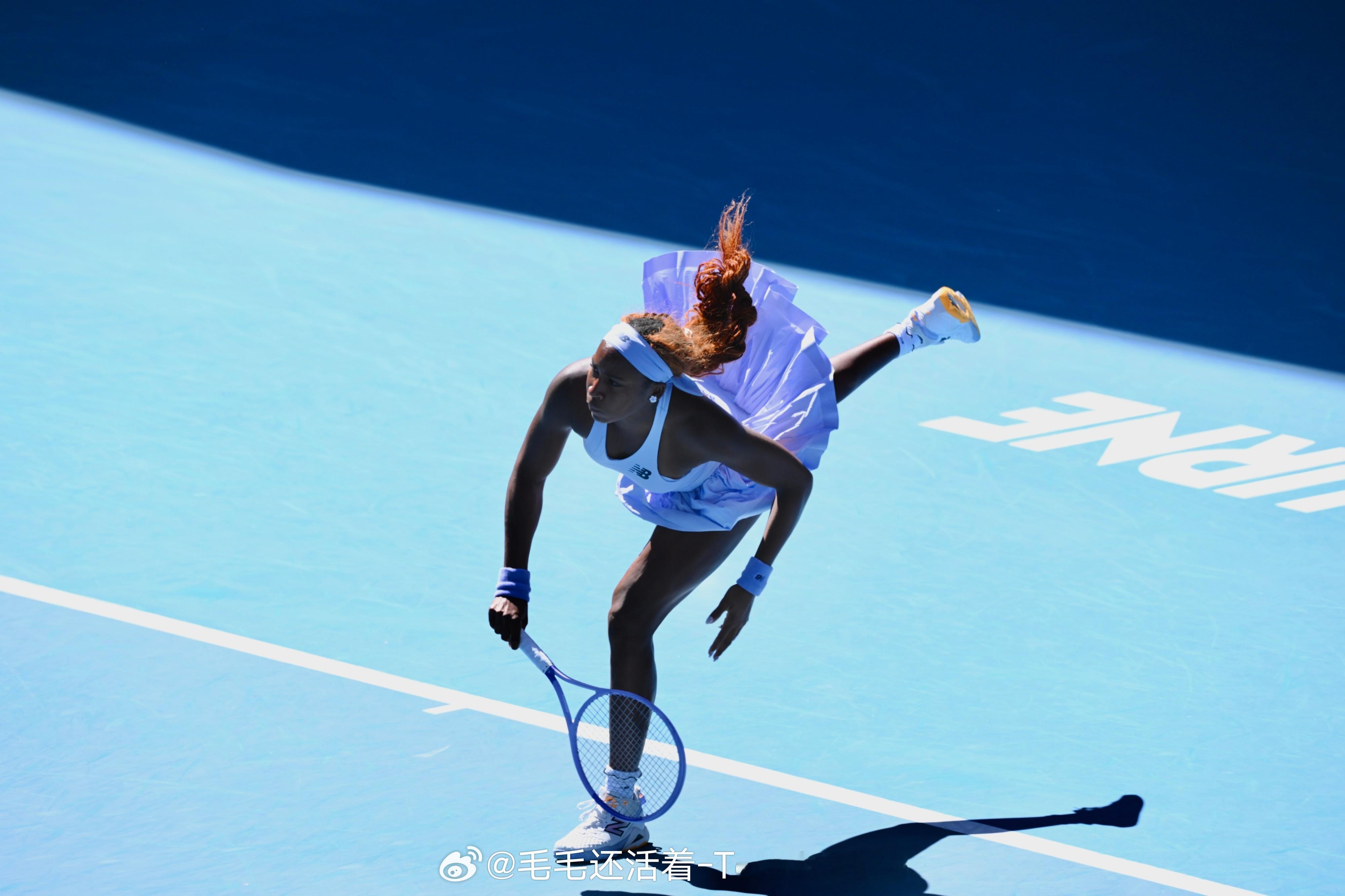 高芙6-0迅速扳回第二盘。这很澳网