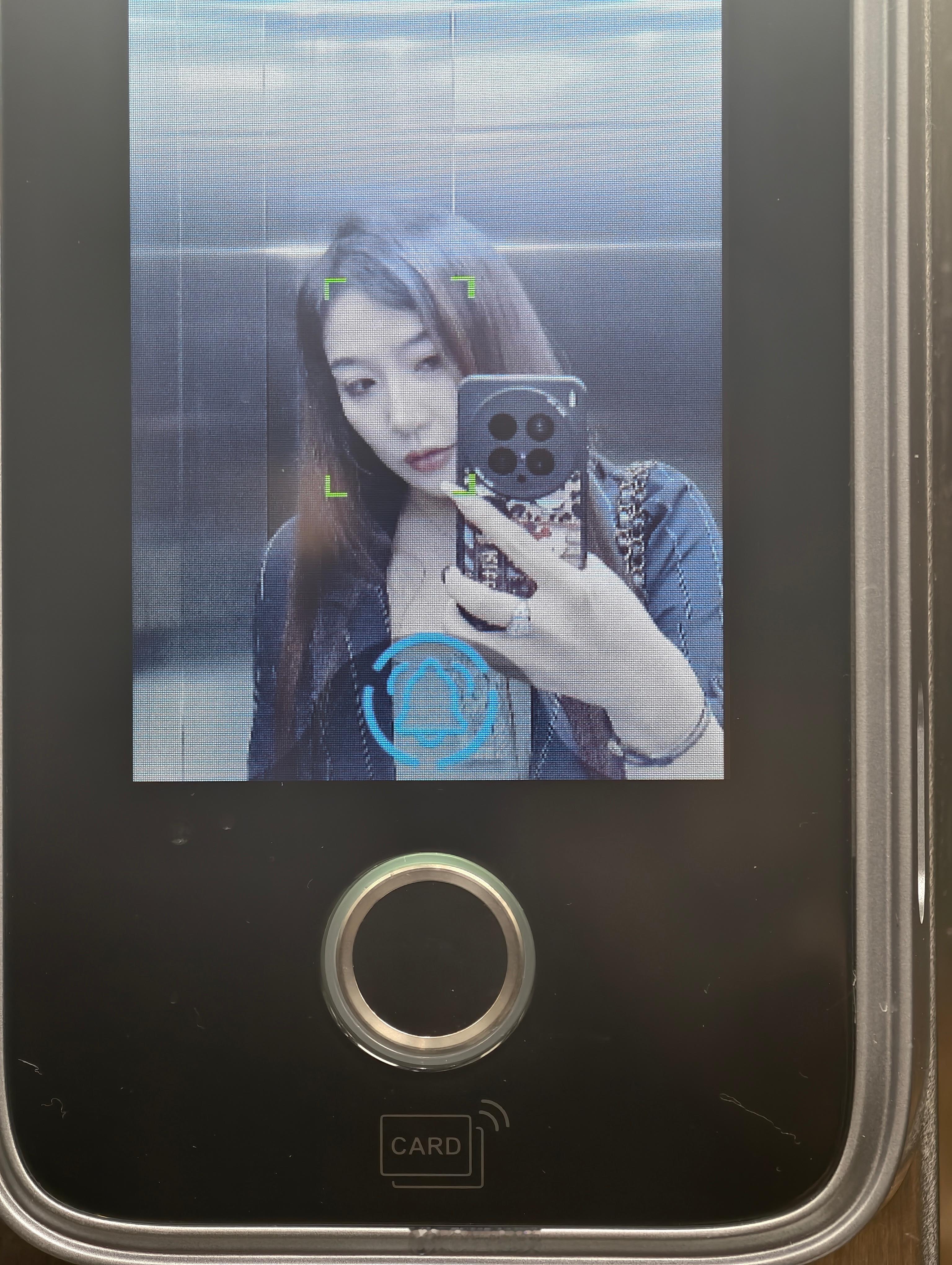 终于有人能把上班的累描述出来了一本正经的上完班，又累又饿，裹着睡衣想吃又不敢吃，