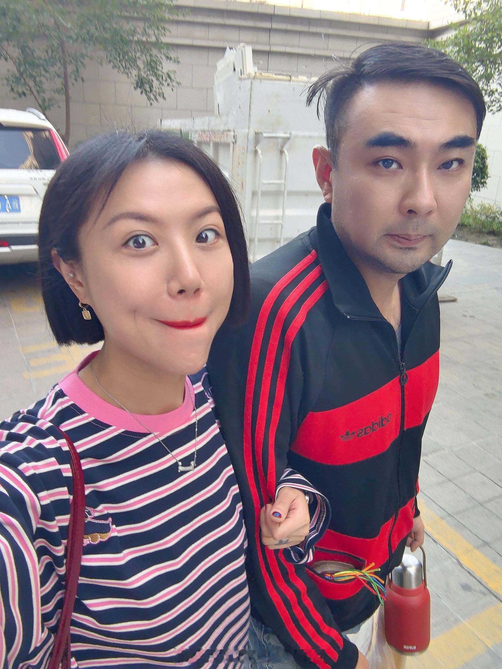 和赖瓜子合个影 ​​​