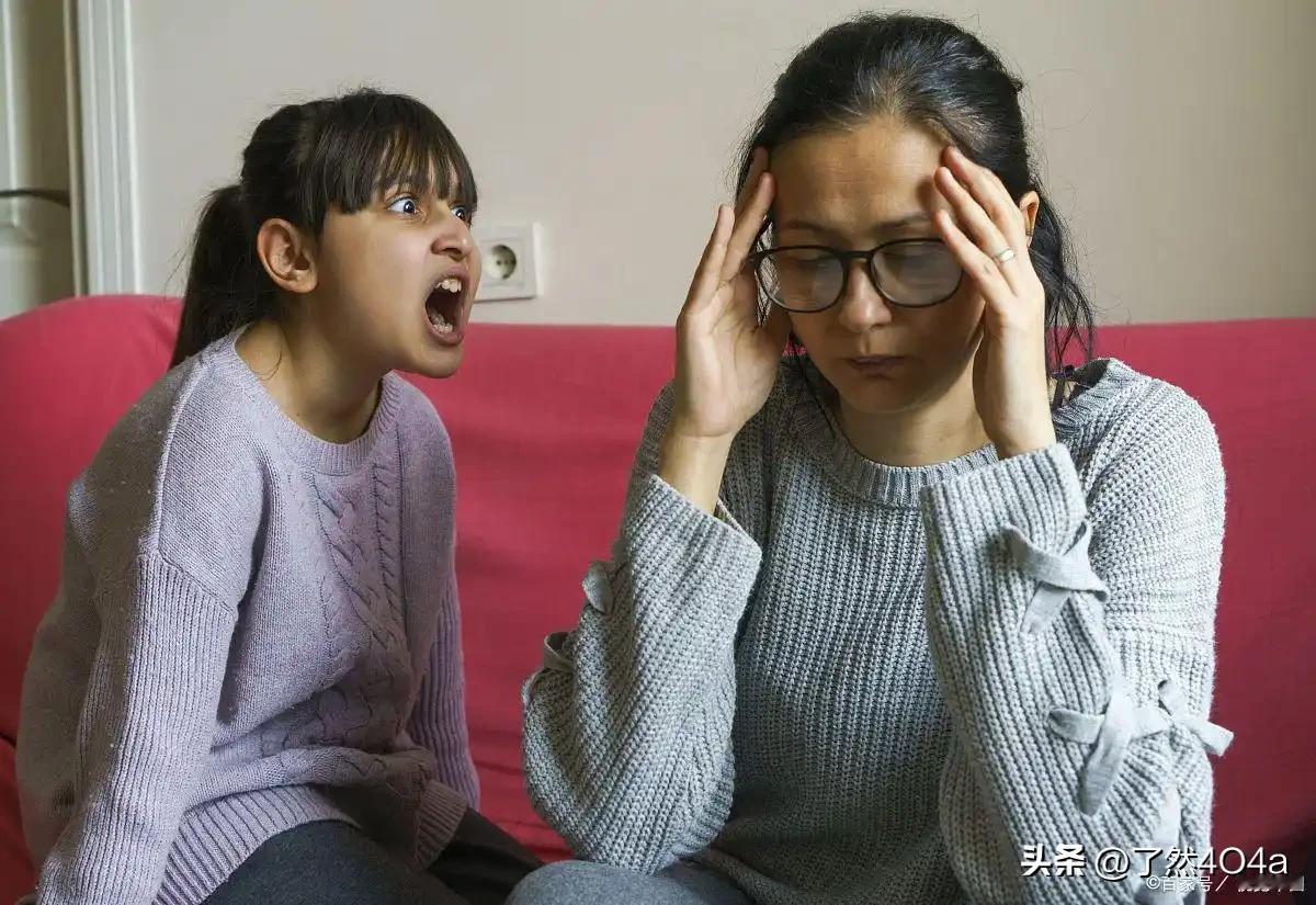 面对叛逆，少指责、多倾听，放下权威姿态平等沟通；给孩子适度自主空间，不强行控制；
