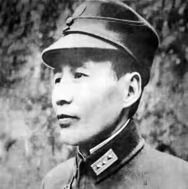 刘文辉至死才说透：泸定桥那几根铁索，藏着他给老蒋挖的坑

1976年6月，北京，