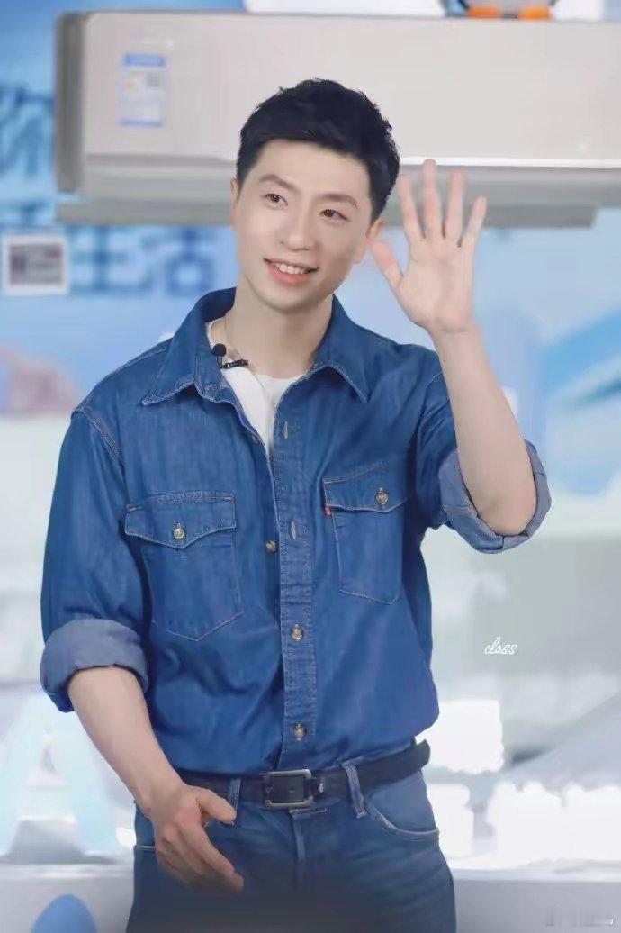 马龙，你真的过分了!你这么帅气就算了，你学历还那么高！学历那么高就算了，你球技还