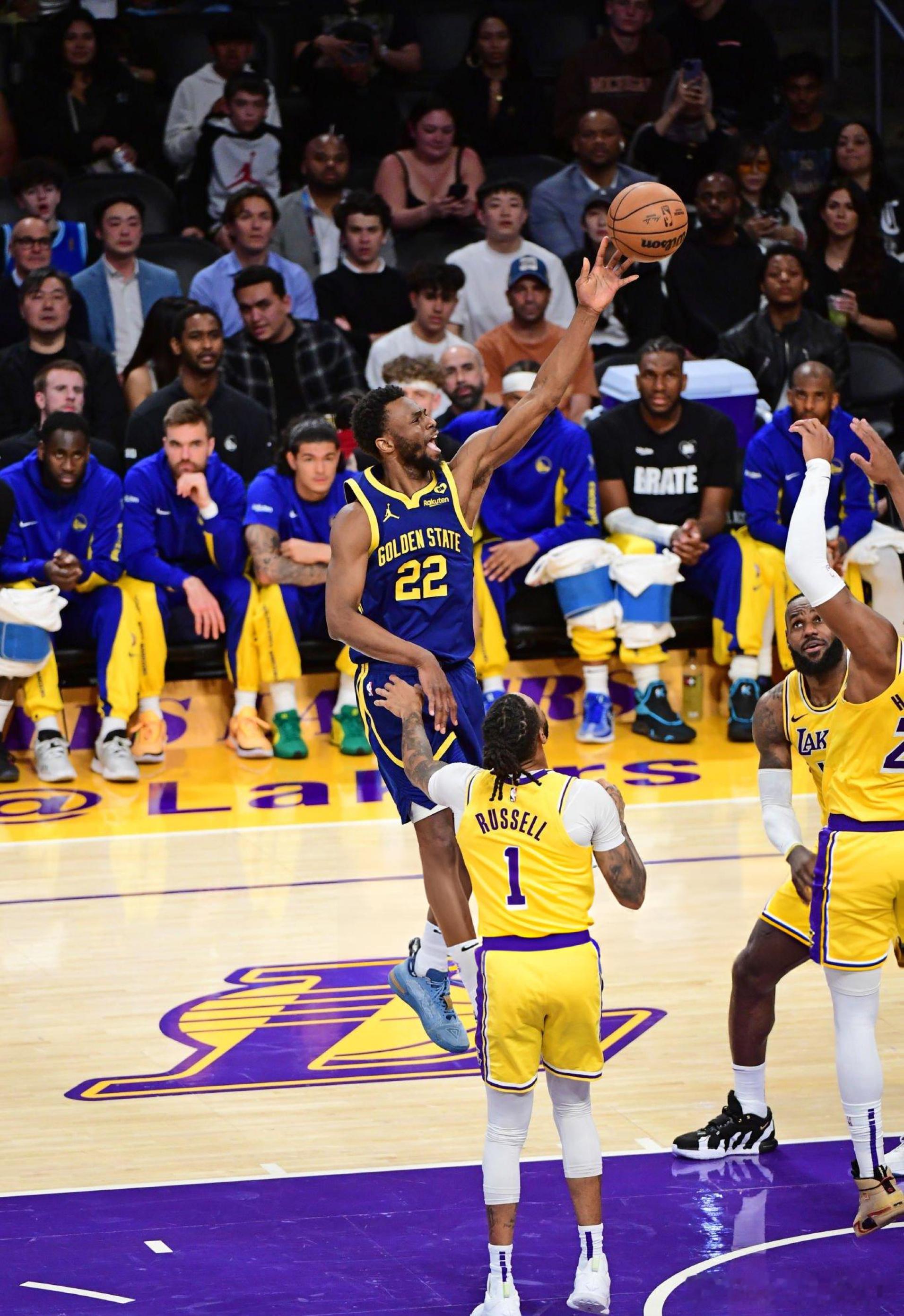 这些场来[照相机][照相机]赛季末宜赢球[拳头][拳头]#金州勇士[超话]##安