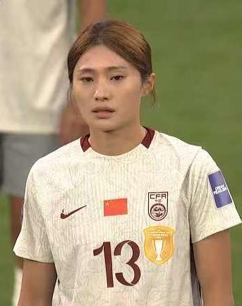 中国女足好消息是它上身了，王霜和教练都进球了，坏消息是太丑了[捂脸]。

对阵孟